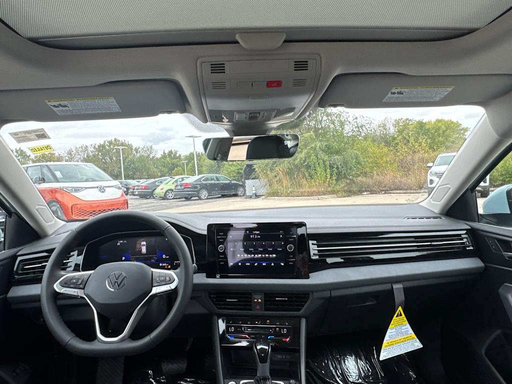 Thumbnail: 2026 Volkswagen Jetta - 9