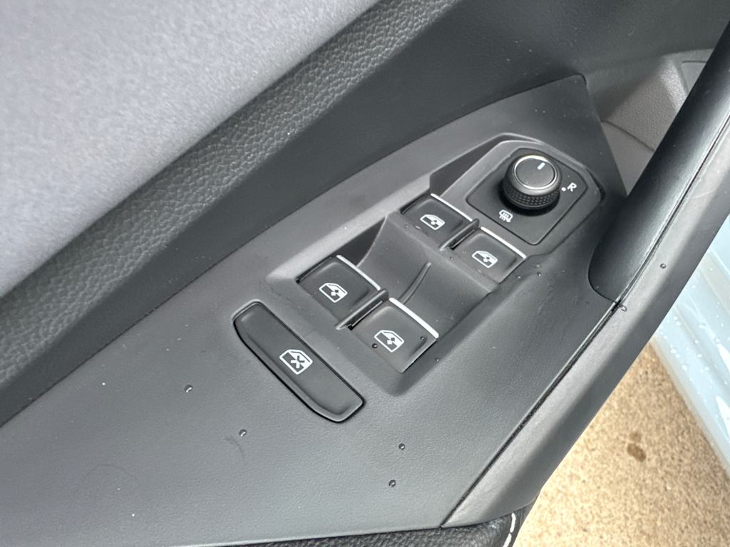 Thumbnail: 2026 Volkswagen Jetta - 23