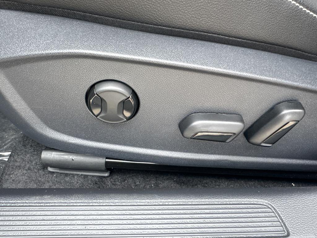 Thumbnail: 2026 Volkswagen Jetta - 24