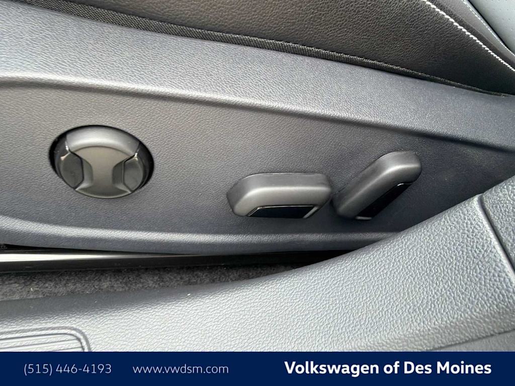 Thumbnail: 2026 Volkswagen Jetta - 23