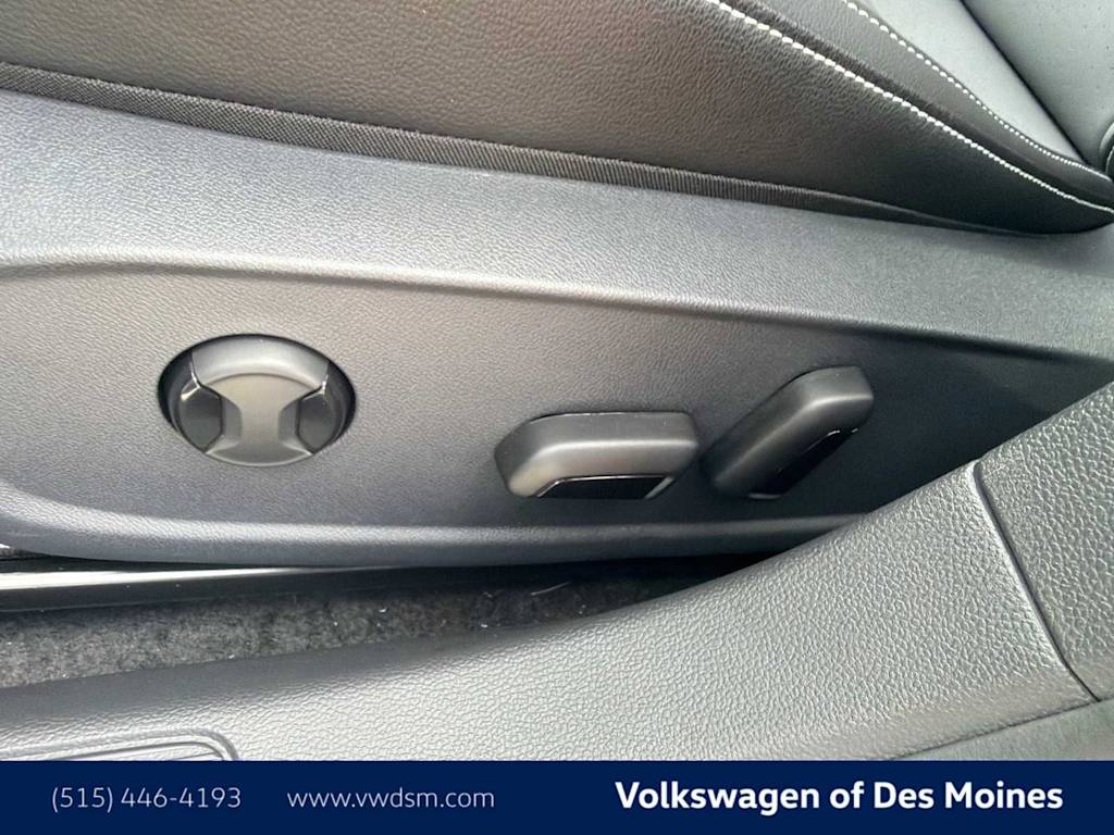 Thumbnail: 2026 Volkswagen Jetta - 23