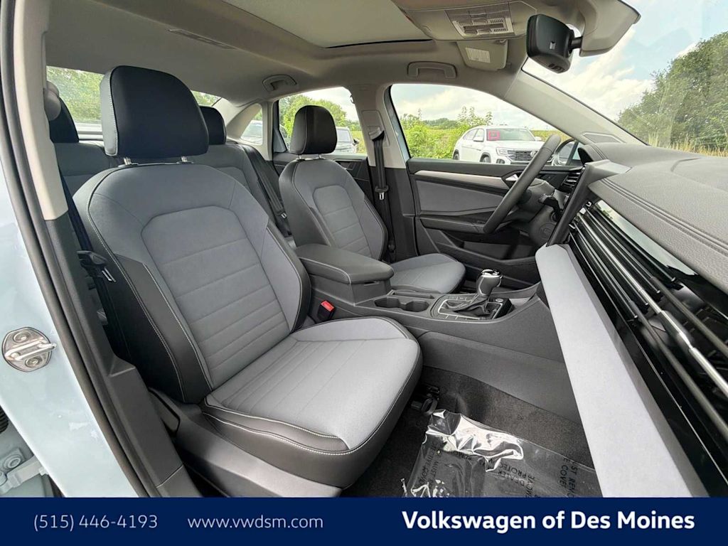 Thumbnail: 2026 Volkswagen Jetta - 12