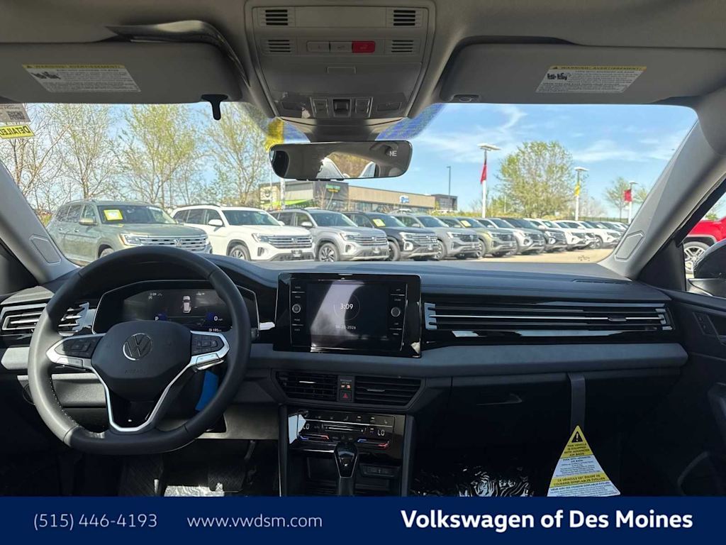 2026 Volkswagen Jetta SE - Photo 10