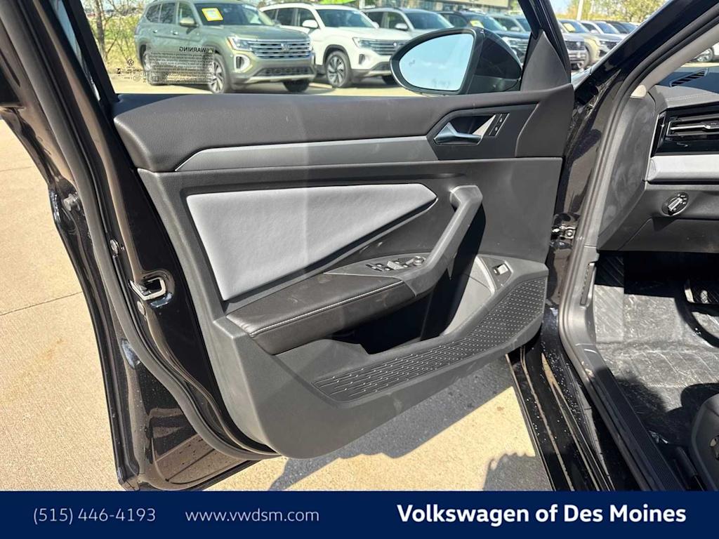 2026 Volkswagen Jetta SE - Photo 22