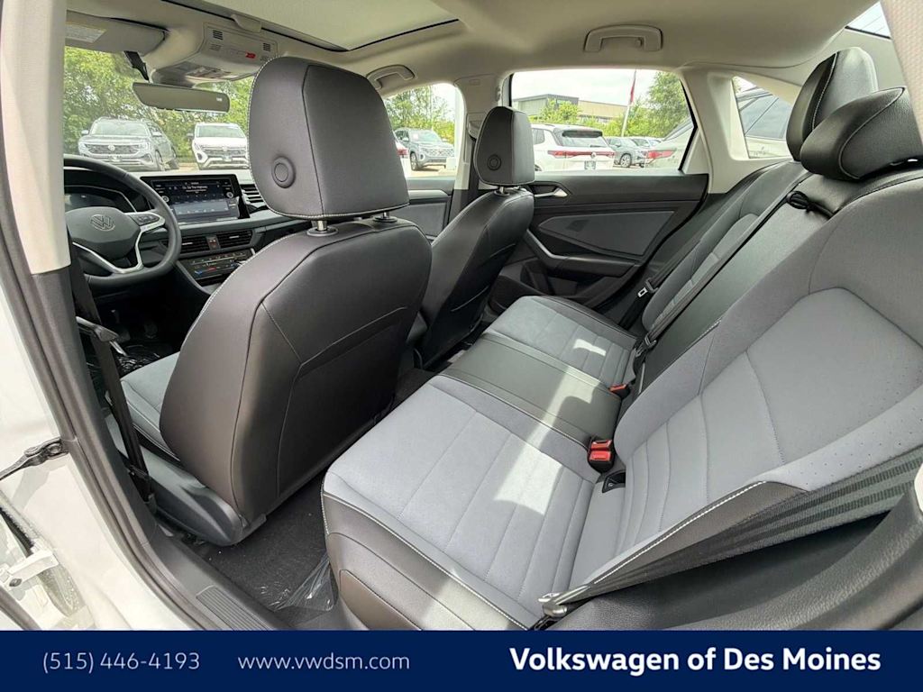 Thumbnail: 2026 Volkswagen Jetta - 18