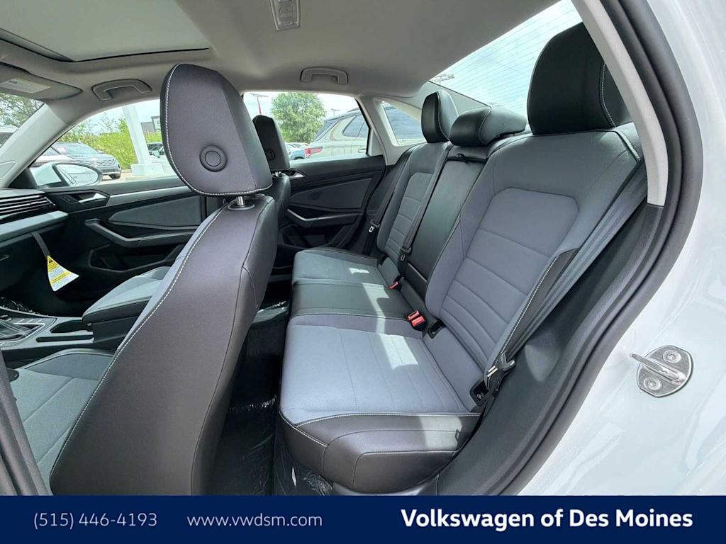Thumbnail: 2026 Volkswagen Jetta - 13