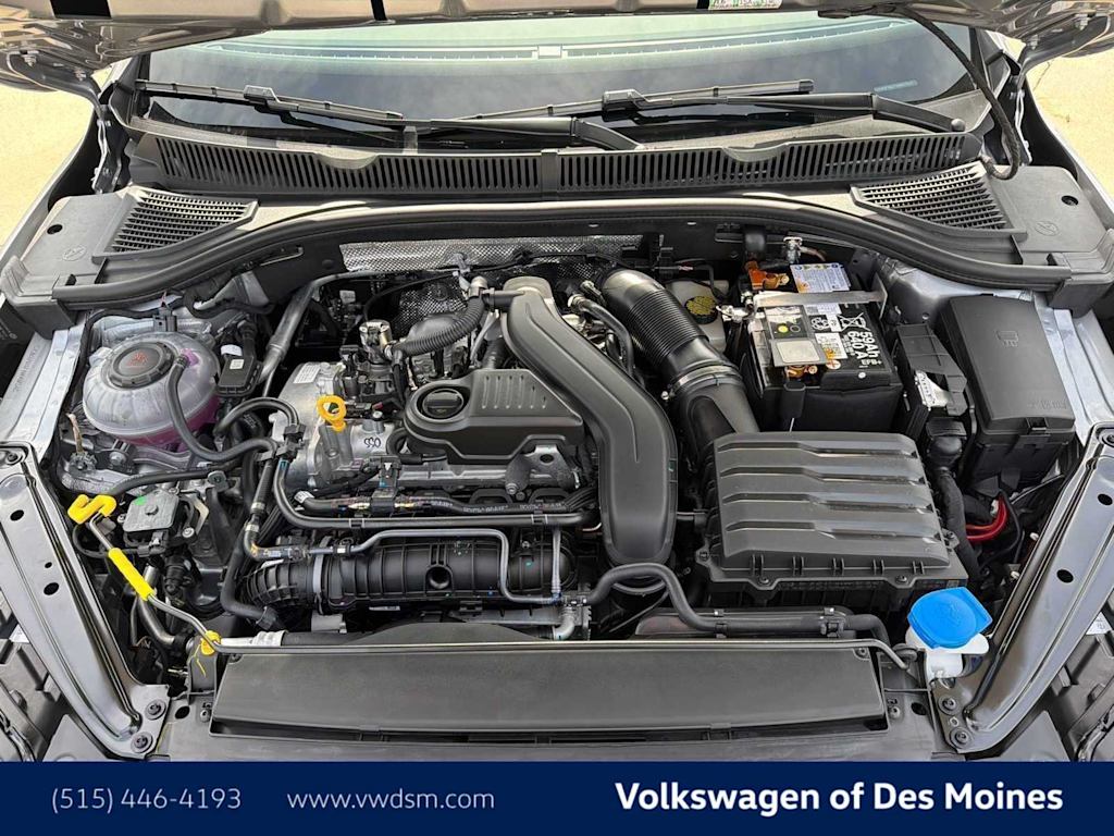 Thumbnail: 2027 Volkswagen Jetta - 9