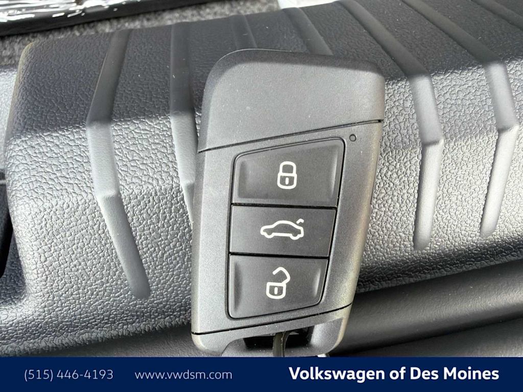 Thumbnail: 2027 Volkswagen Jetta - 20