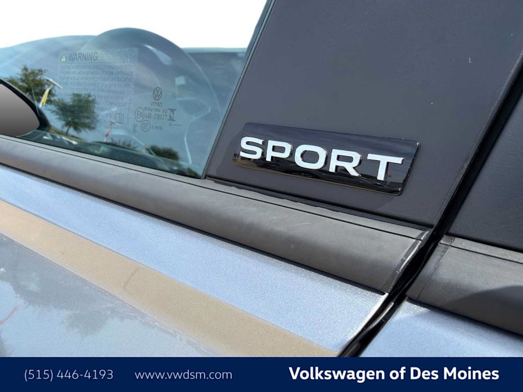 Thumbnail: 2027 Volkswagen Jetta - 7