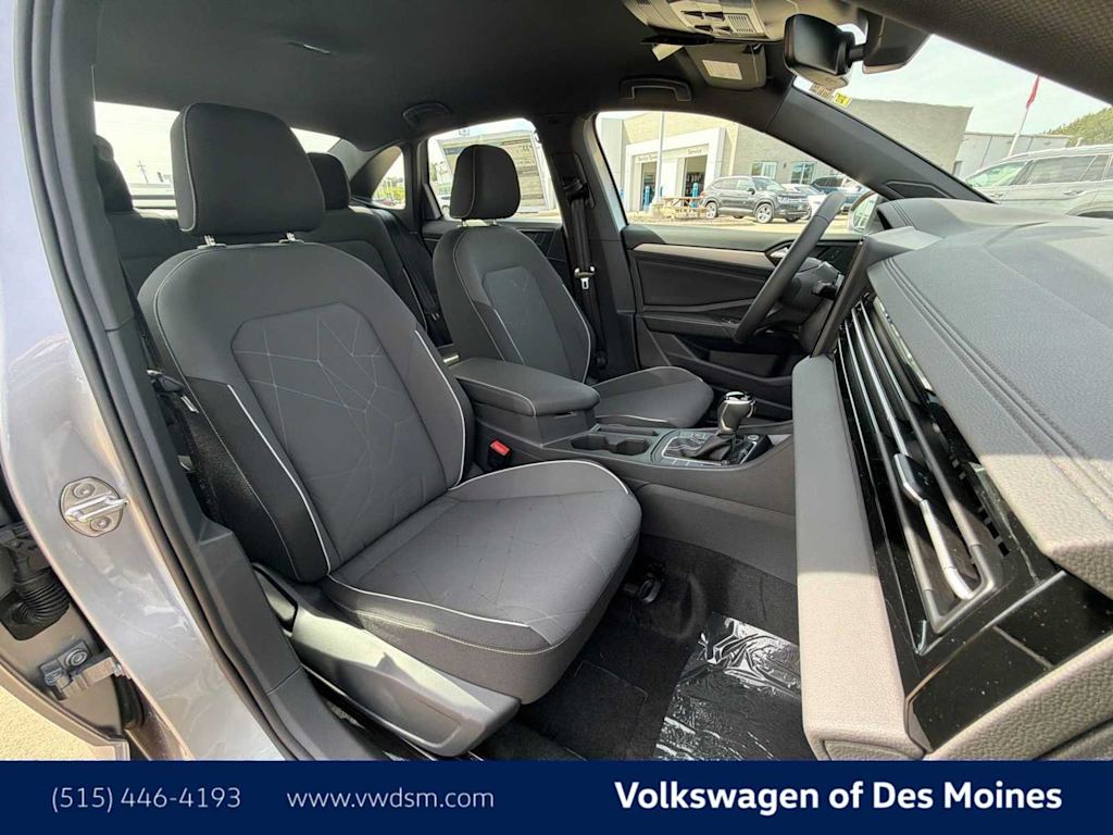 Thumbnail: 2027 Volkswagen Jetta - 12