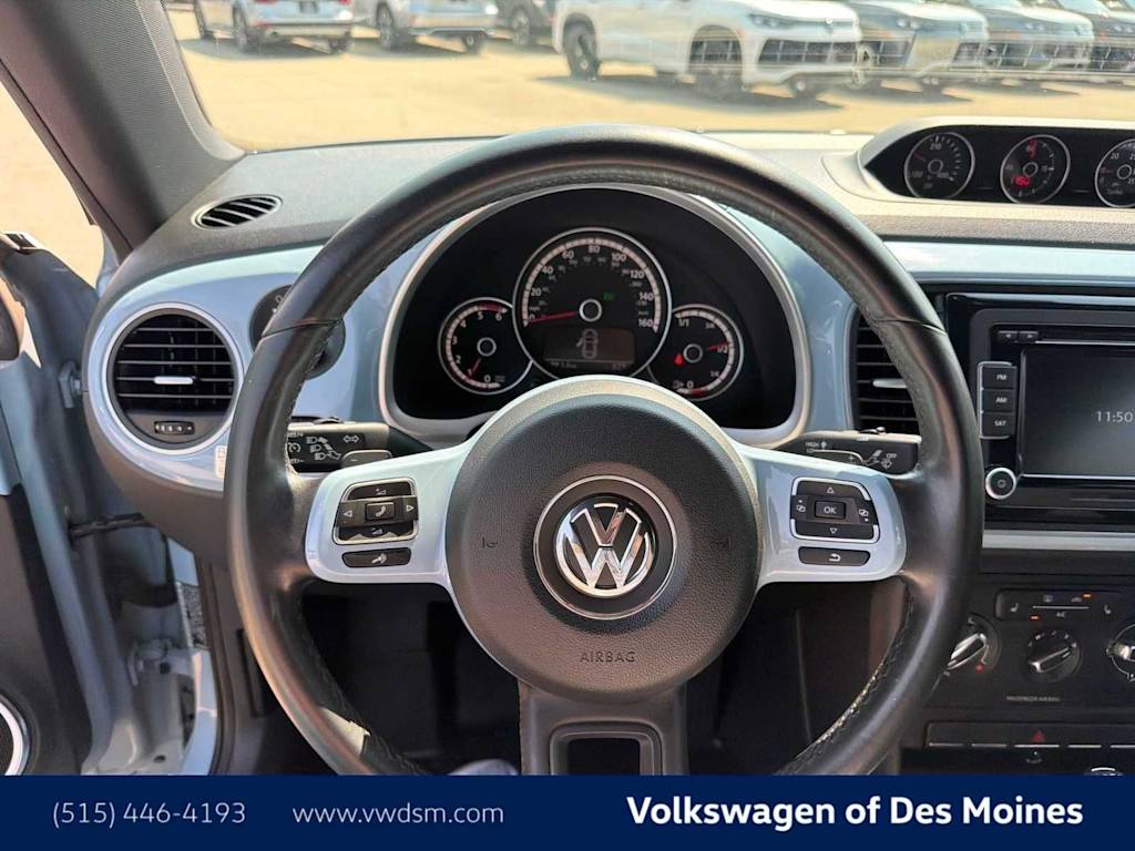 Thumbnail: 2014 Volkswagen Beetle - 10