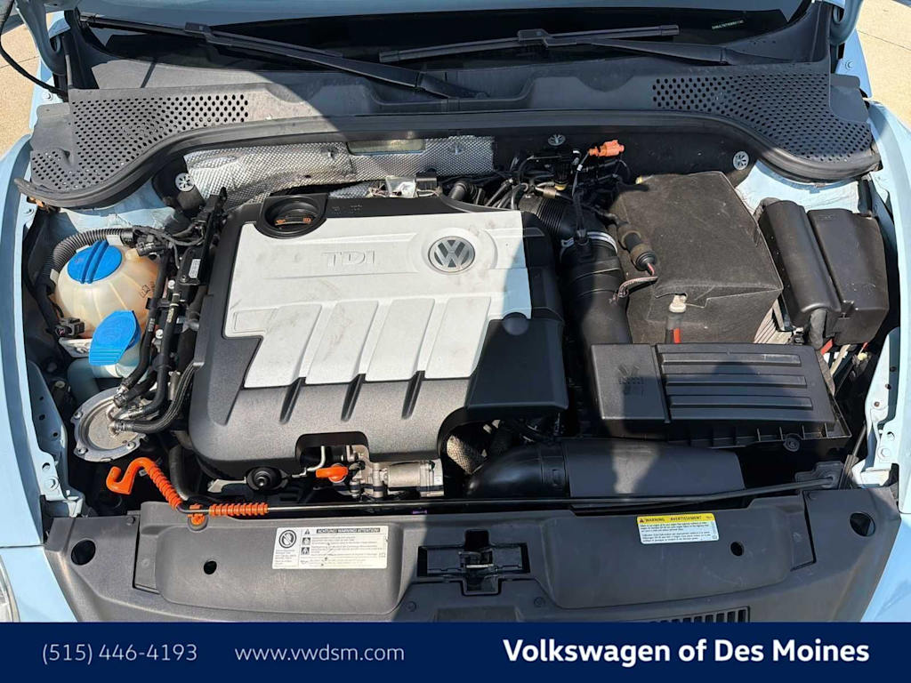 Thumbnail: 2014 Volkswagen Beetle - 9