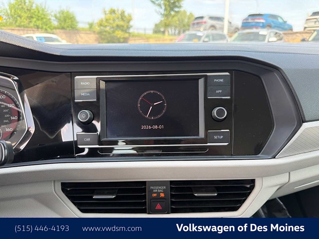 Thumbnail: 2019 Volkswagen Jetta - 14