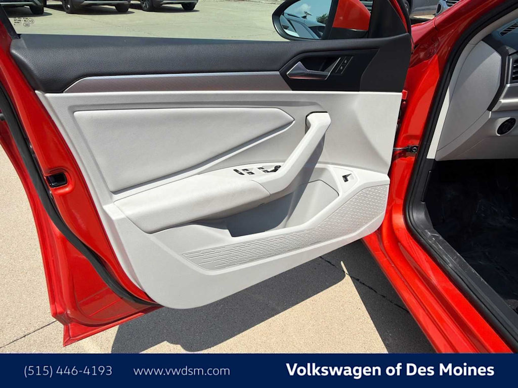 Thumbnail: 2019 Volkswagen Jetta - 20