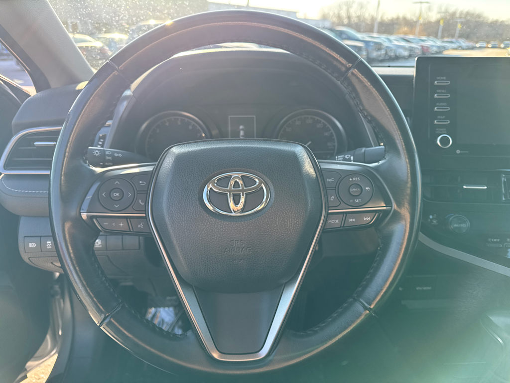 2022 Toyota Camry SE 13