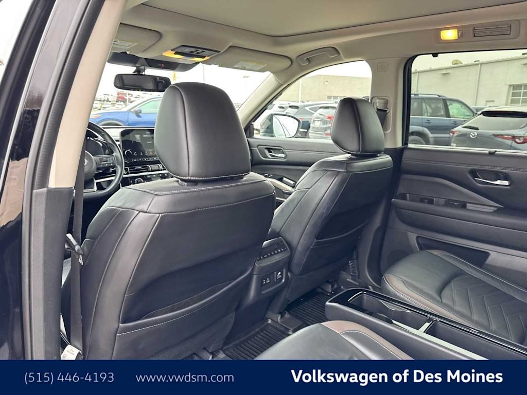 Thumbnail: 2022 Nissan Pathfinder - 21