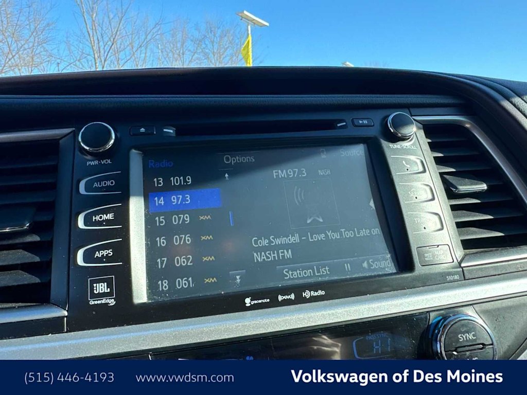 Thumbnail: 2018 Toyota Highlander - 15