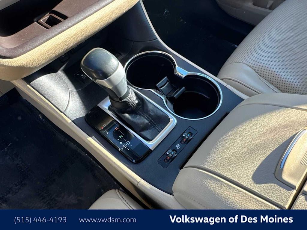 Thumbnail: 2018 Toyota Highlander - 16