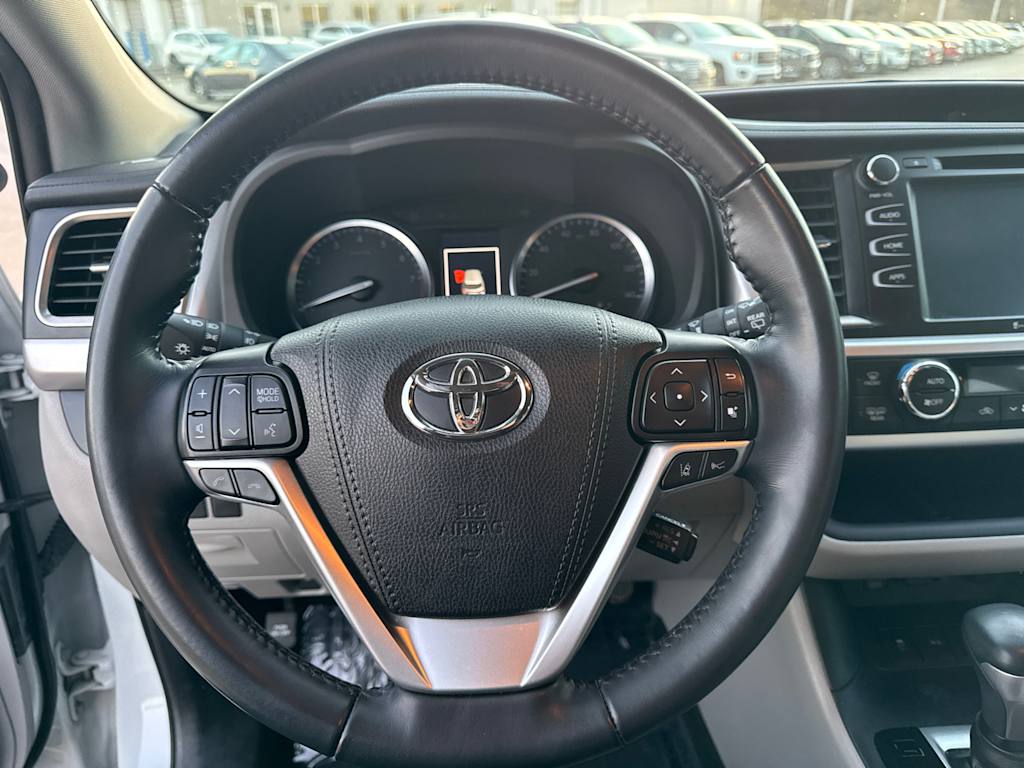 2019 Toyota Highlander XLE 14