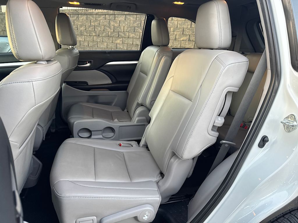 2019 Toyota Highlander XLE 13