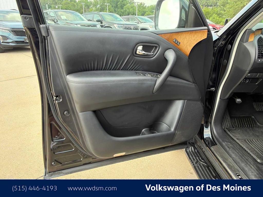 Thumbnail: 2014 INFINITI QX80 - 21