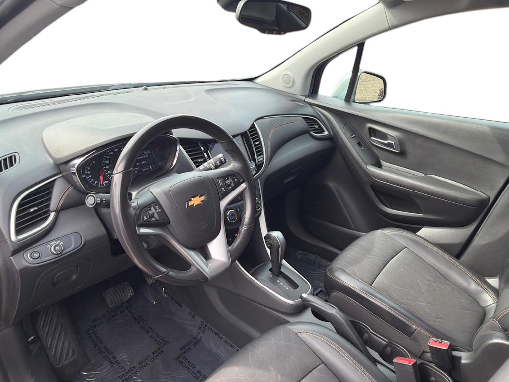 Thumbnail: 2019 Chevrolet Trax - 2