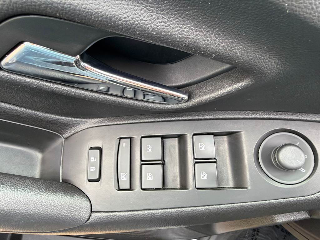 Thumbnail: 2019 Chevrolet Trax - 22