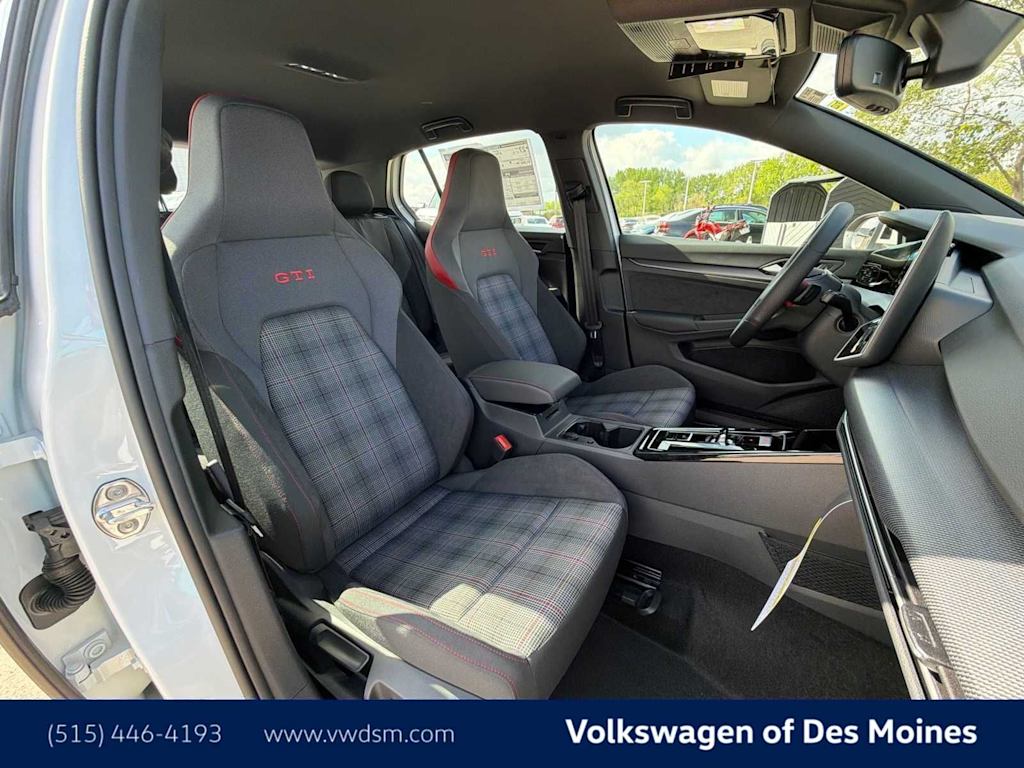 Thumbnail: 2026 Volkswagen Golf - 12