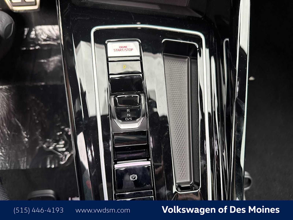 Thumbnail: 2025 Volkswagen Golf - 15