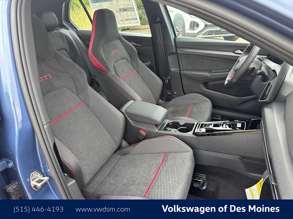 Thumbnail: 2025 Volkswagen Golf - 12