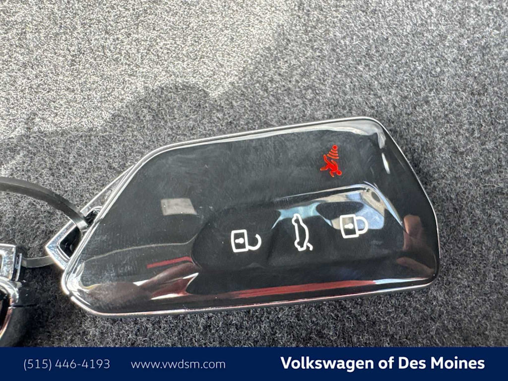 Thumbnail: 2025 Volkswagen Golf - 21