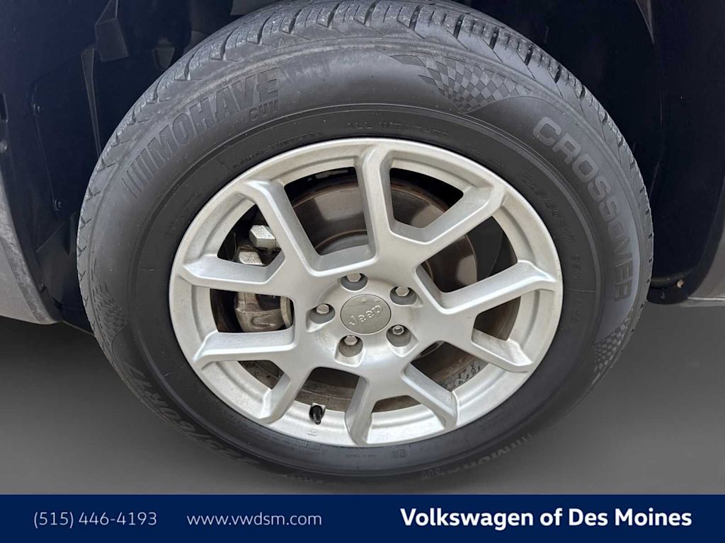 Thumbnail: 2021 Jeep Renegade - 8