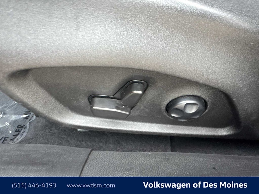 Thumbnail: 2021 Jeep Renegade - 24