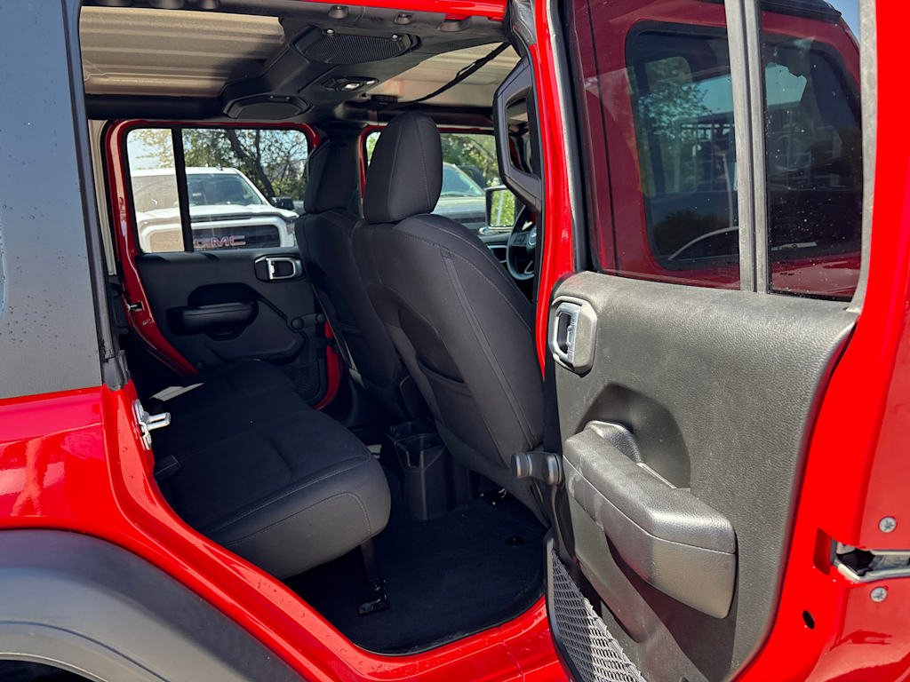 Thumbnail: 2018 Jeep Wrangler - 26