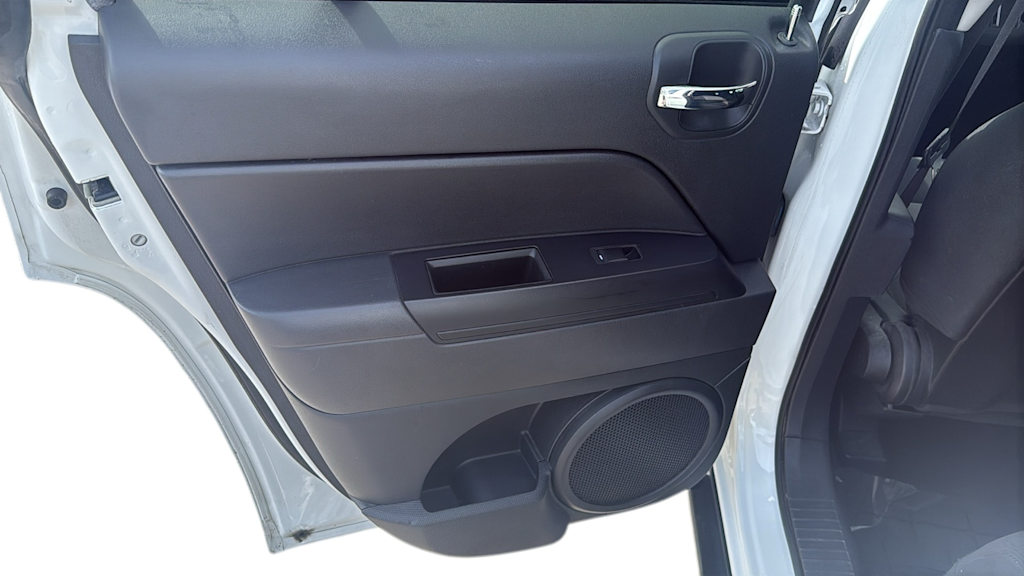 Thumbnail: 2016 Jeep Compass - 21