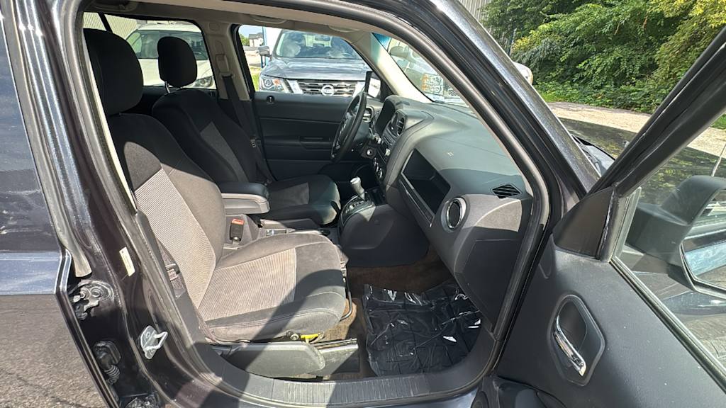 Thumbnail: 2014 Jeep Patriot - 5