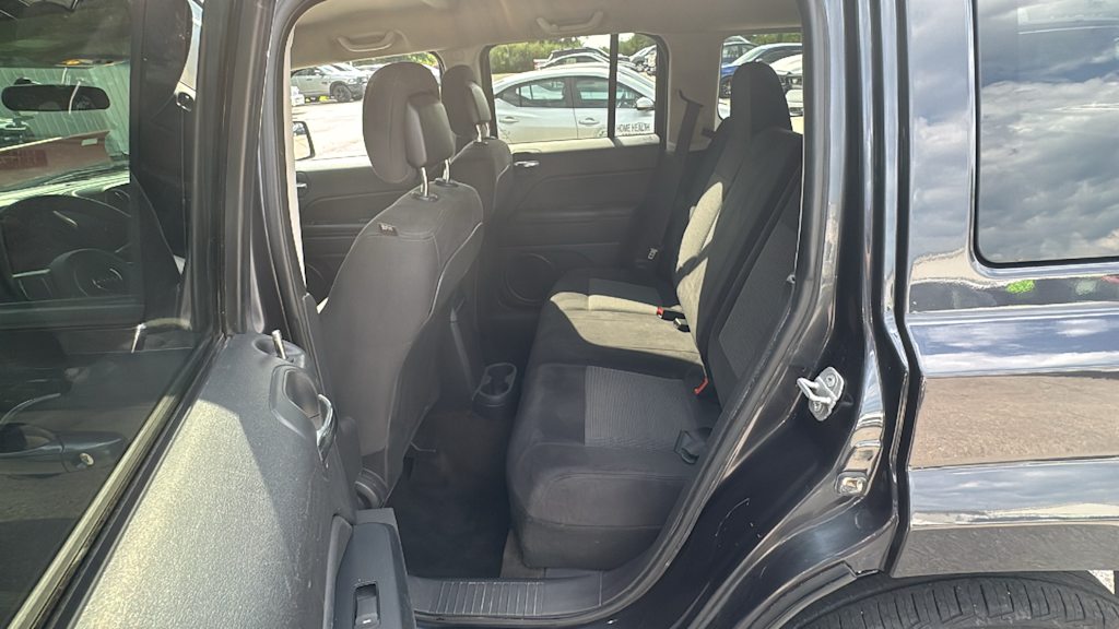 Thumbnail: 2014 Jeep Patriot - 6