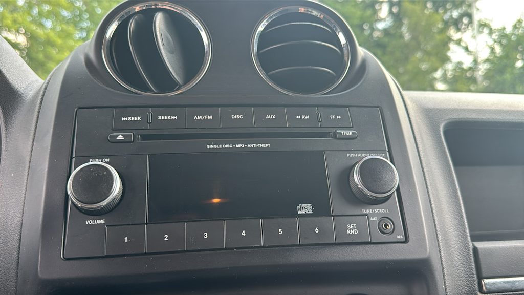 Thumbnail: 2014 Jeep Patriot - 20