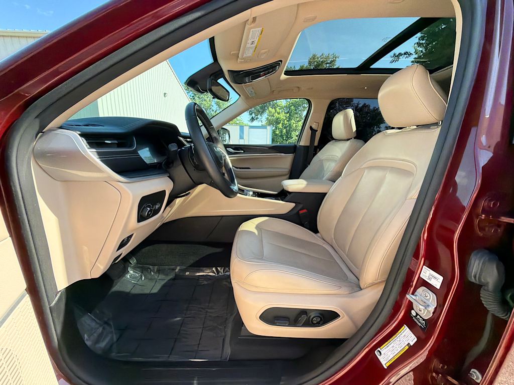 Thumbnail: 2021 Jeep Grand Cherokee L - 9