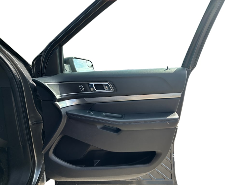 Thumbnail: 2018 Ford Explorer - 12