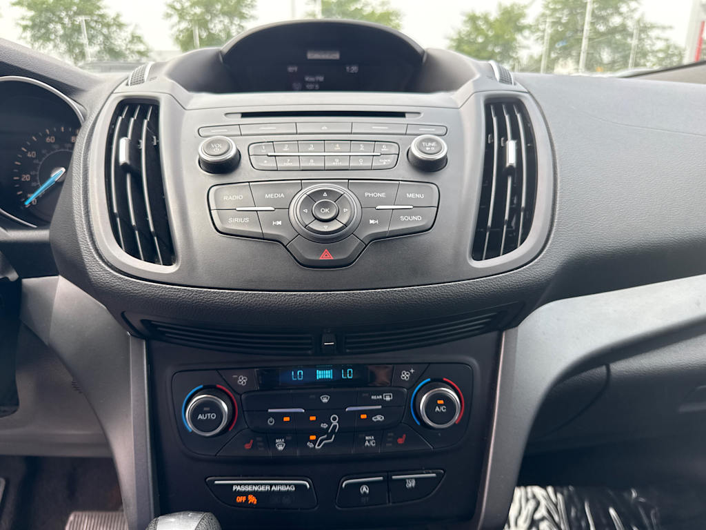 Thumbnail: 2017 Ford Escape - 9