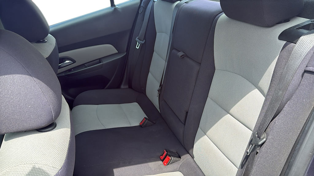 Thumbnail: 2014 Chevrolet Cruze - 9