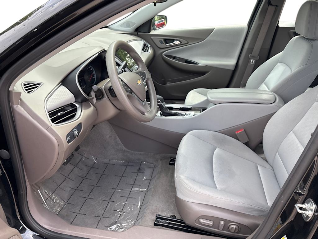Thumbnail: 2025 Chevrolet Malibu - 14