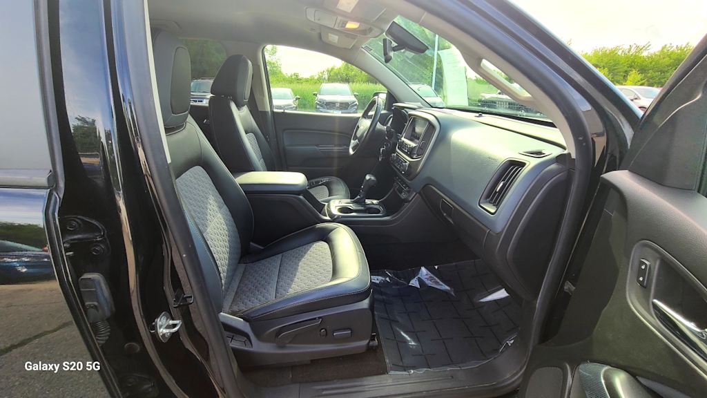 Thumbnail: 2015 Chevrolet Colorado - 18