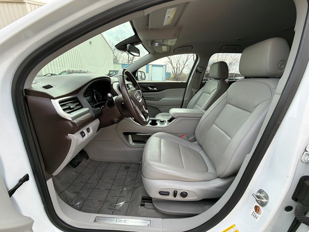 2020 GMC Acadia SLT - Photo 7