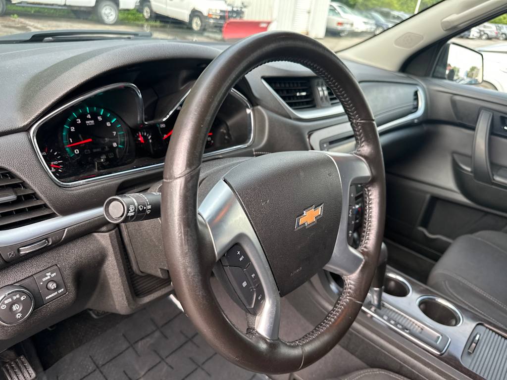 Thumbnail: 2016 Chevrolet Traverse - 2