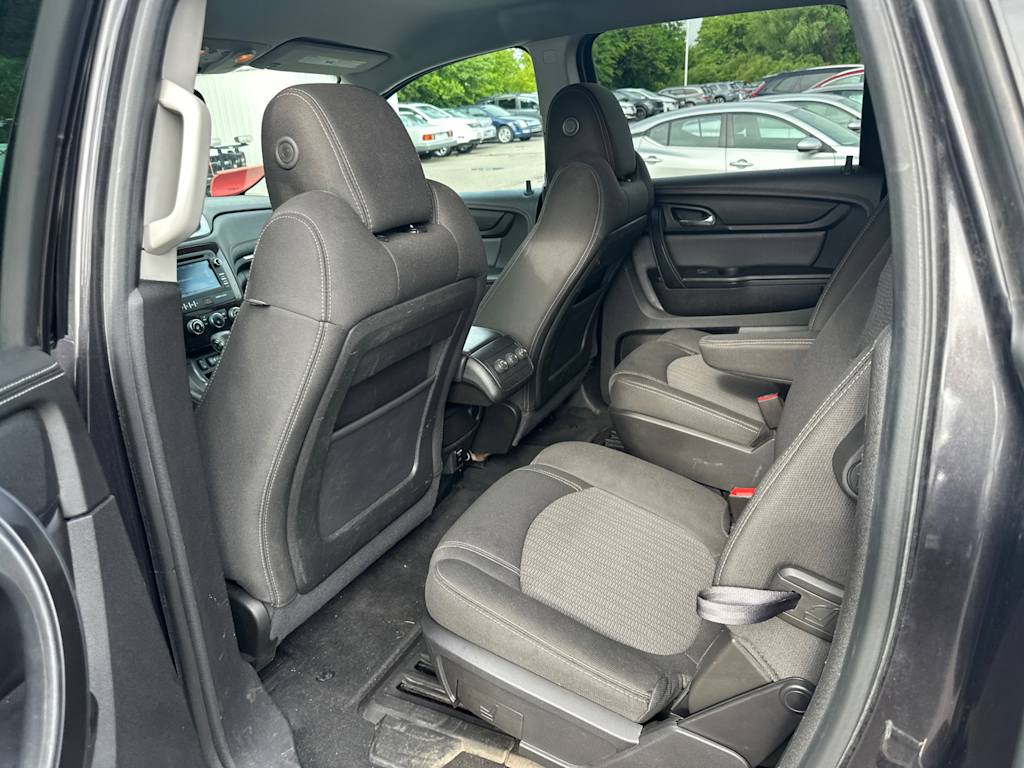Thumbnail: 2016 Chevrolet Traverse - 17