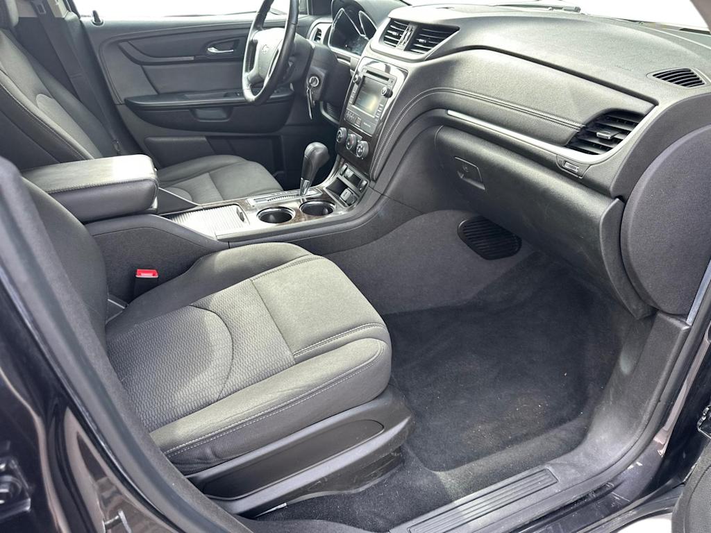 Thumbnail: 2016 Chevrolet Traverse - 4
