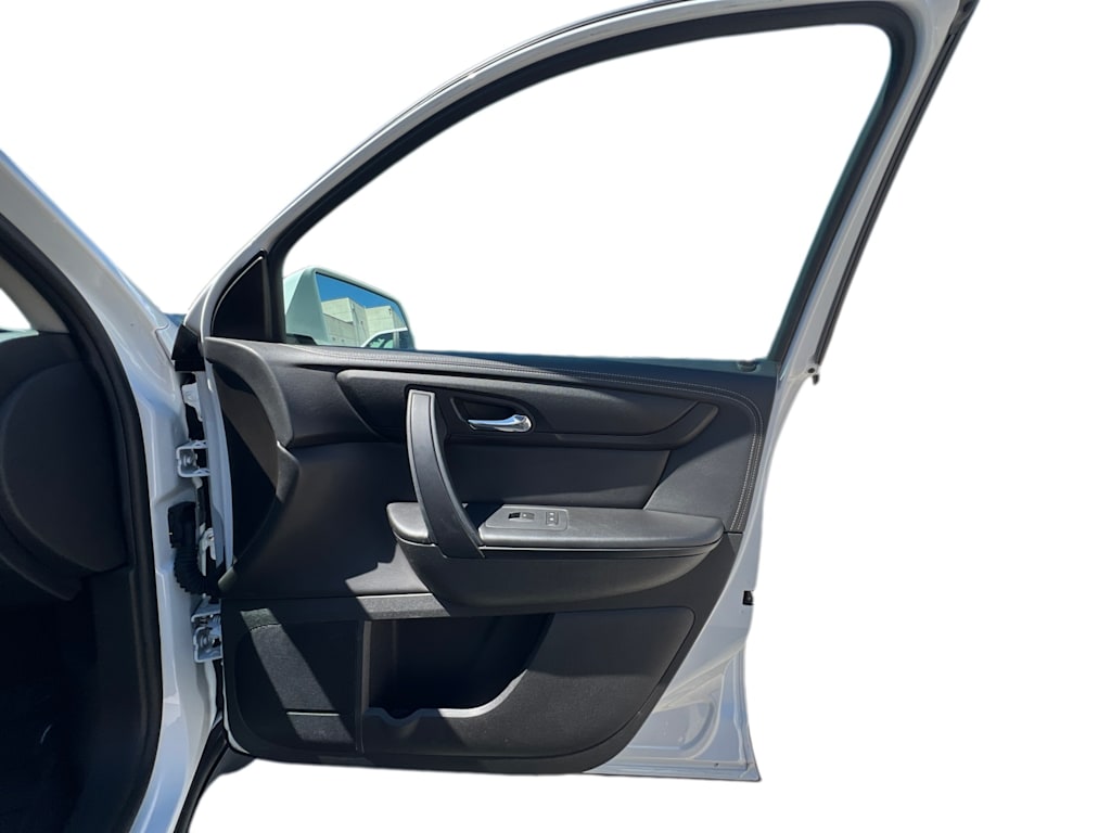 Thumbnail: 2017 Chevrolet Traverse - 14