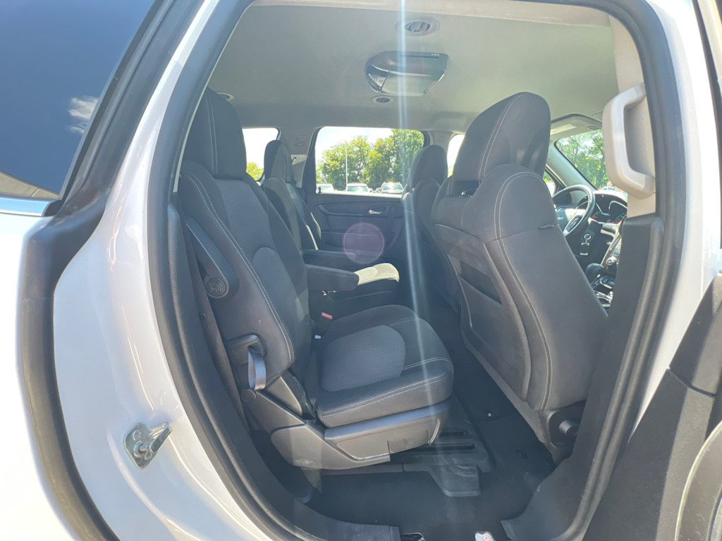 Thumbnail: 2017 Chevrolet Traverse - 7